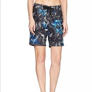 NWT Kanu Surf Women's Marina Board Short Size 12
